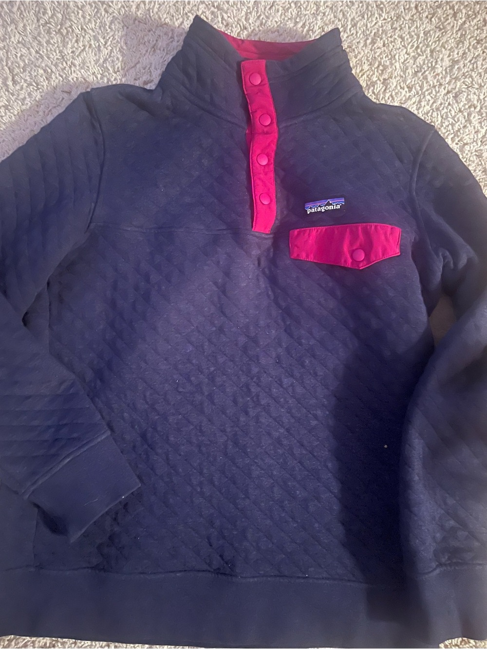Patagonia Women’s Organic Cotton Quilt Snap-T Pullover, Navy/Crimson, Small